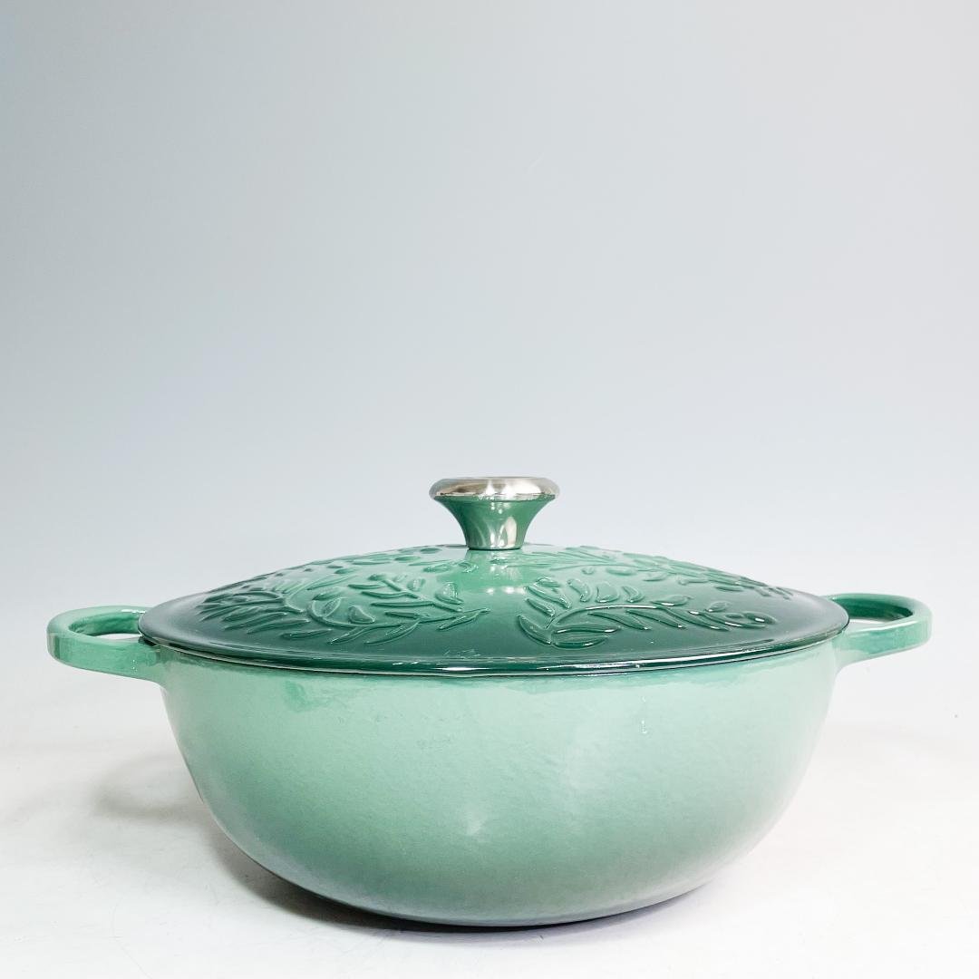 ル・クルーゼ シグニチャーマルミット 28cm レリーフ CO4690